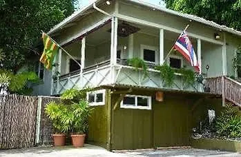 Hilo Bay Hale Bed And Breakfast Hotel