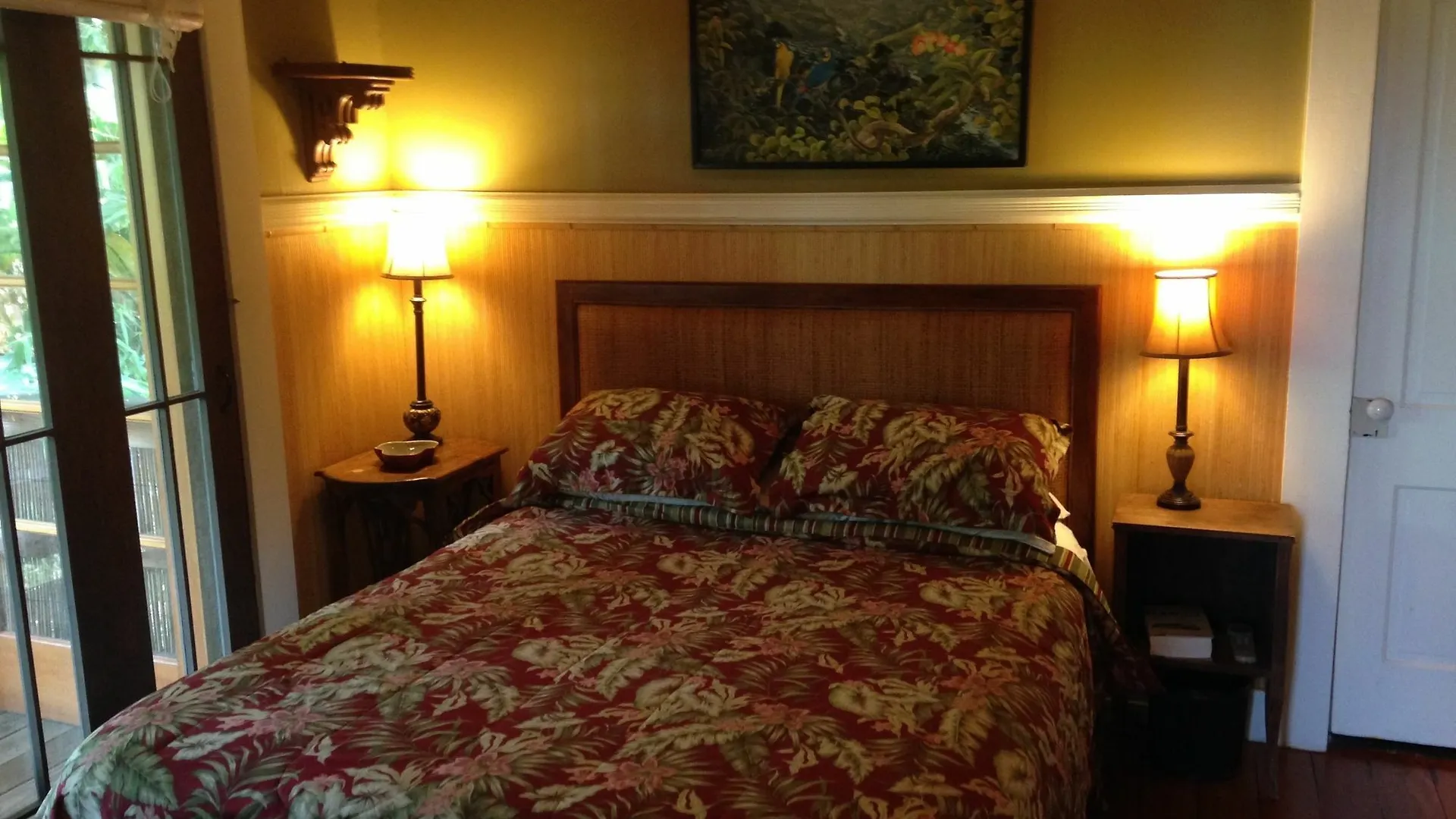 Hilo Bay Hale Bed And Breakfast Hotel