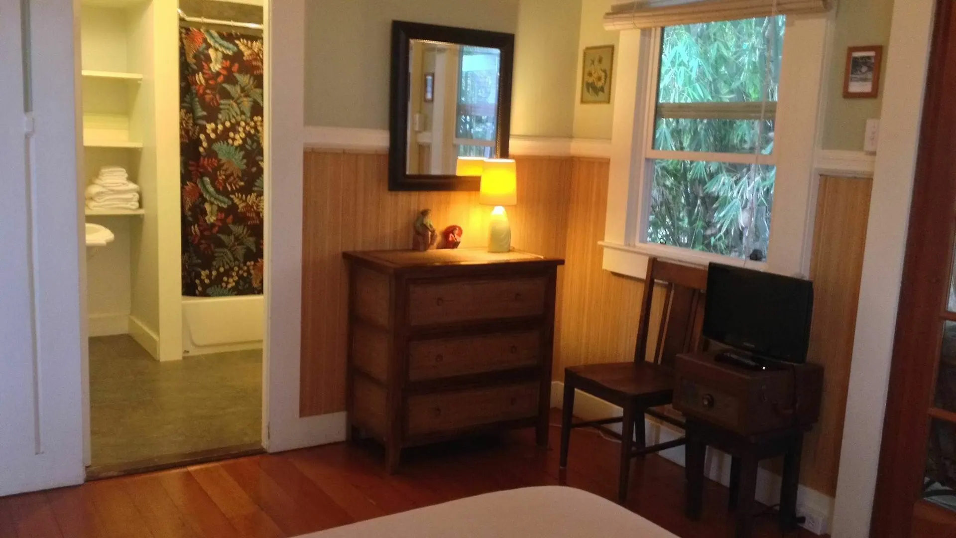 Hotel Hilo Bay Hale Bed And Breakfast